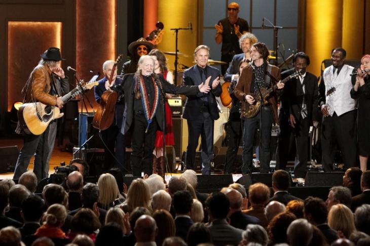 Willie Nelson receives a standing ovation at the conclusion of the 2015 Gershwin Prize for Popular Song Concert. Credit: Shawn Miller